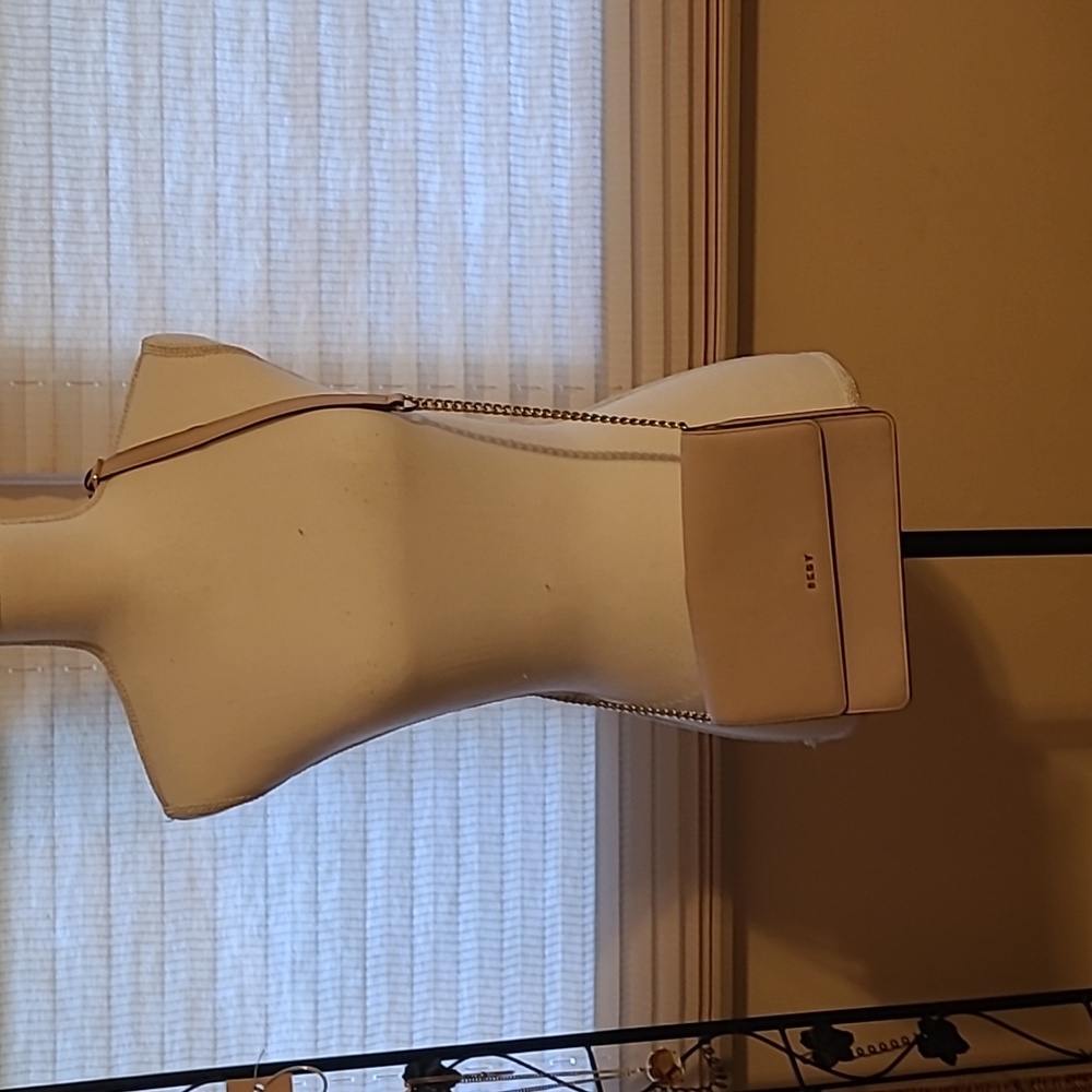 DKNY CROSSBODY PURSE